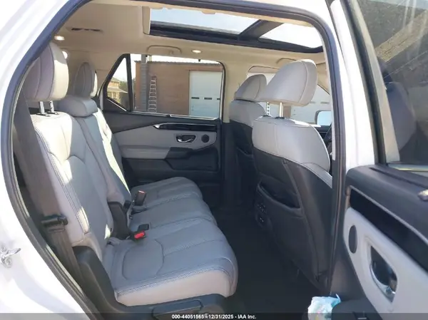 5FNYG2H71PB003593 2023 HONDA PILOT - Image 8