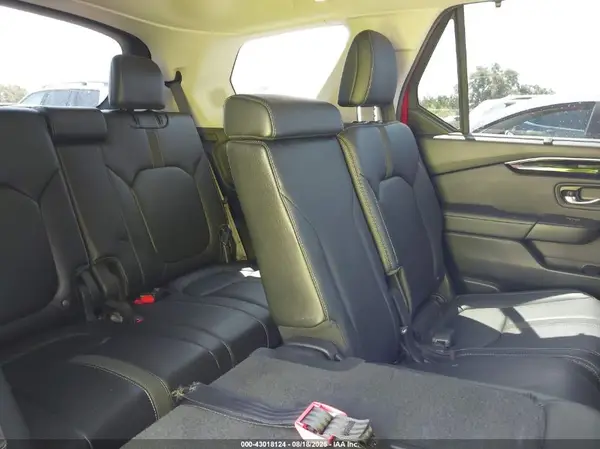 5FNYG2H72PB000671 2023 HONDA PILOT - Image 8