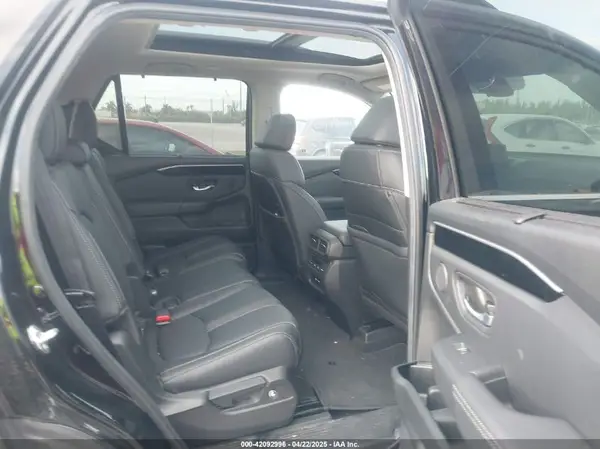 5FNYG2H73SB011882 2025 HONDA PILOT - Image 8