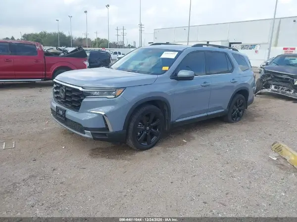 5FNYG2H74SB038086 2025 HONDA PILOT - Image 2