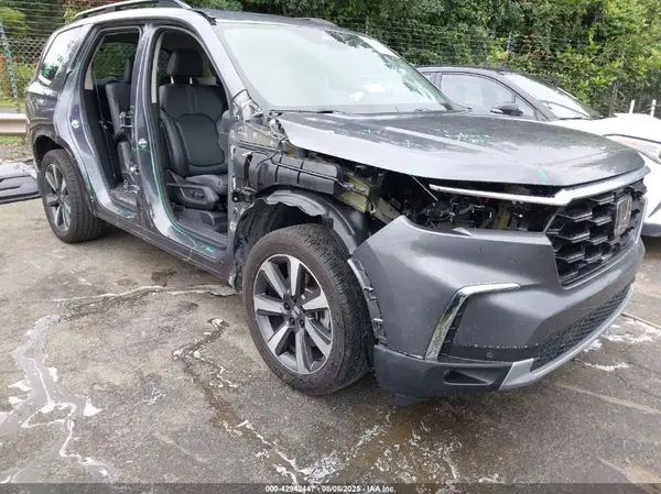 5FNYG2H75PB000728 2023 HONDA PILOT - Image 1
