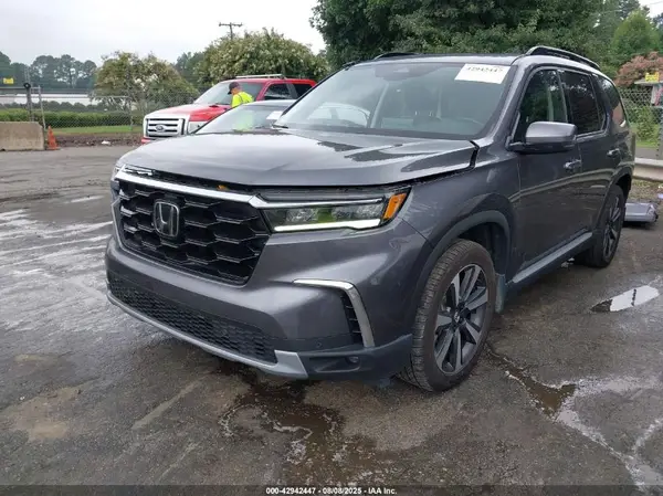 5FNYG2H75PB000728 2023 HONDA PILOT - Image 2