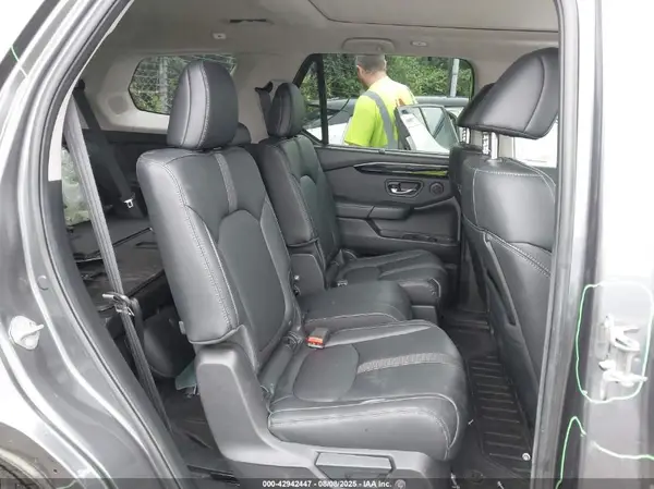 5FNYG2H75PB000728 2023 HONDA PILOT - Image 8