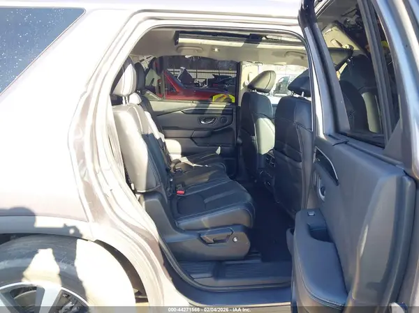5FNYG2H78PB000724 2023 HONDA PILOT - Image 8