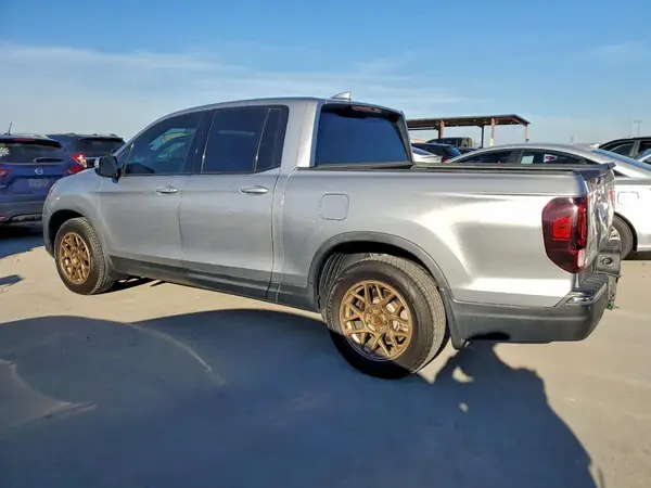 5FPYK2F12LB000457 2020 HONDA RIDGELINE - Image 2