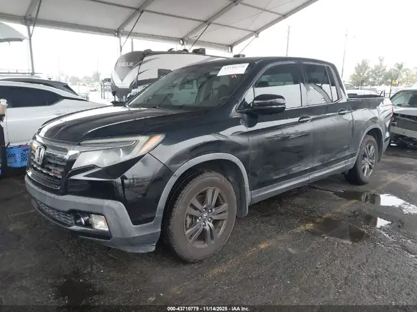 5FPYK2F15JB000353 2018 HONDA RIDGELINE - Image 2