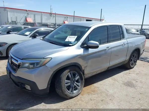 5FPYK2F15KB007840 2019 HONDA RIDGELINE - Image 2