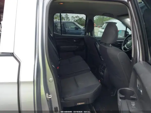 5FPYK2F16KB007569 2019 HONDA RIDGELINE - Image 8