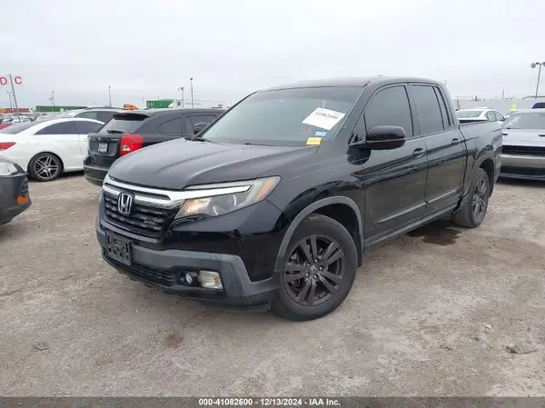 5FPYK2F19HB002519 2017 HONDA RIDGELINE - Image 2