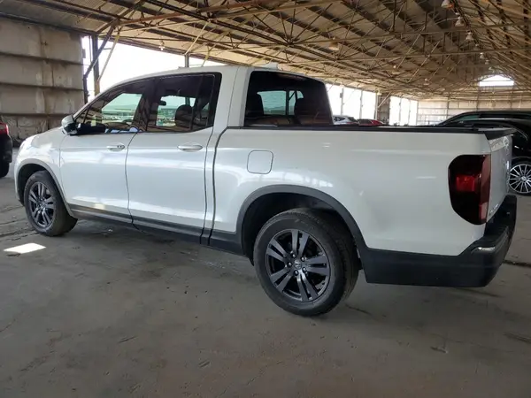 5FPYK2F19JB000694 2018 HONDA RIDGELINE - Image 2