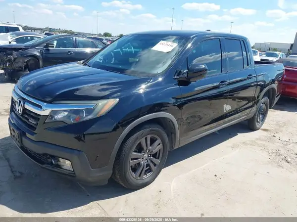 5FPYK2F19JB000968 2018 HONDA RIDGELINE - Image 2
