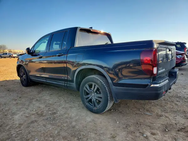 5FPYK2F1XHB002545 2017 HONDA RIDGELINE - Image 2