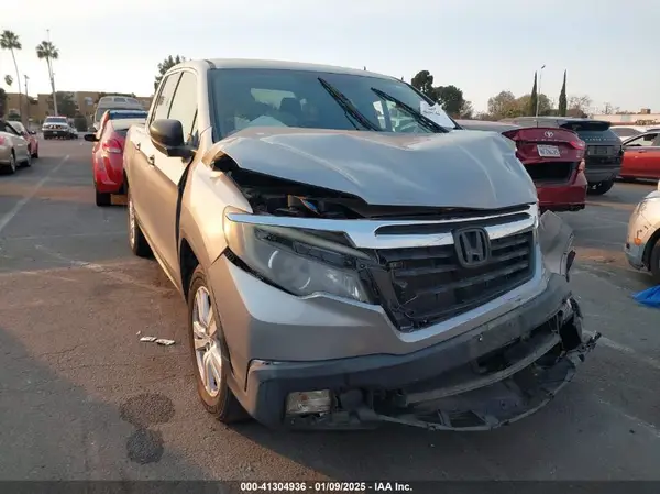 5FPYK2F23JB000067 2018 HONDA RIDGELINE - Image 1