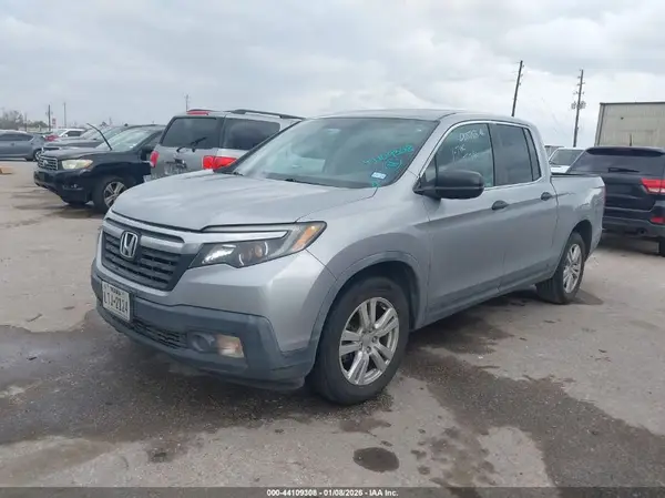 5FPYK2F2XKB005753 2019 HONDA RIDGELINE - Image 2