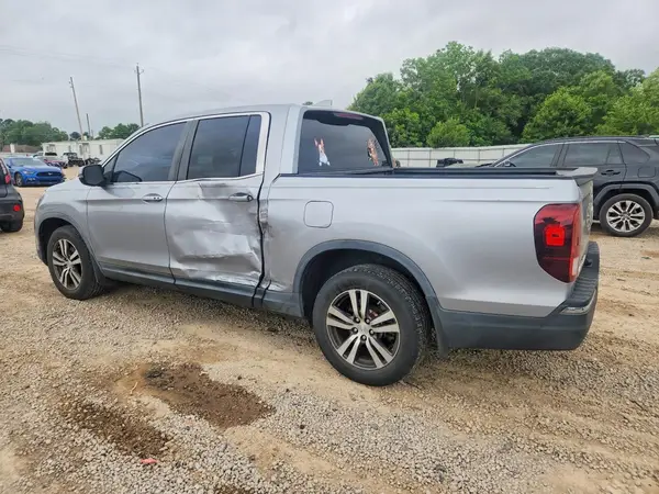 5FPYK2F42HB004770 2017 HONDA RIDGELINE - Image 2