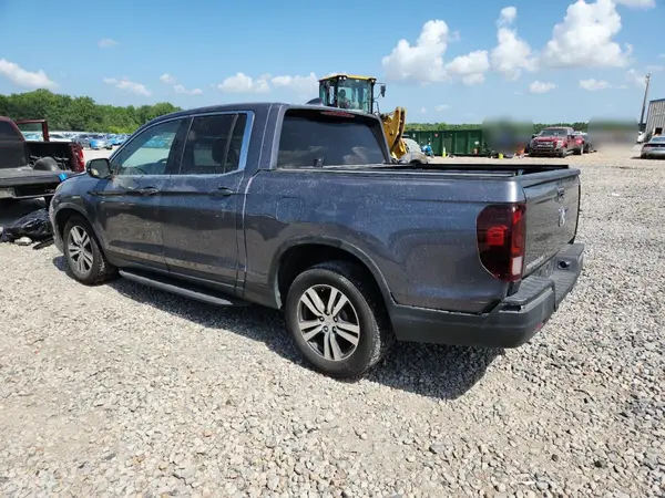 5FPYK2F45HB004133 2017 HONDA RIDGELINE - Image 2