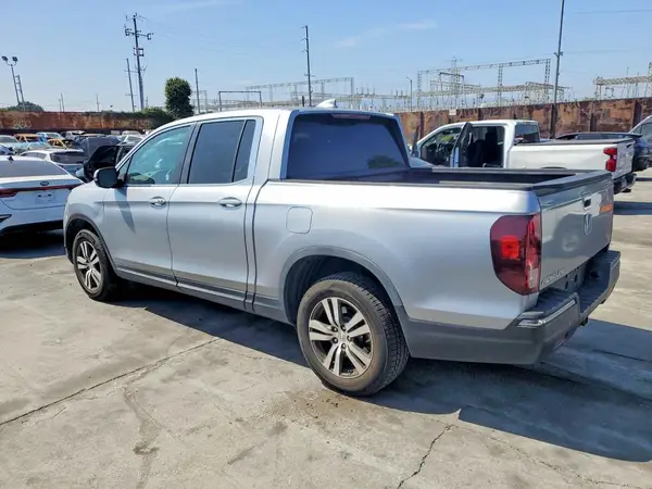 5FPYK2F49HB006869 2017 HONDA RIDGELINE - Image 2