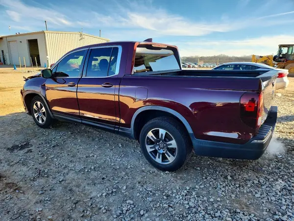 5FPYK2F50HB003657 2017 HONDA RIDGELINE - Image 2