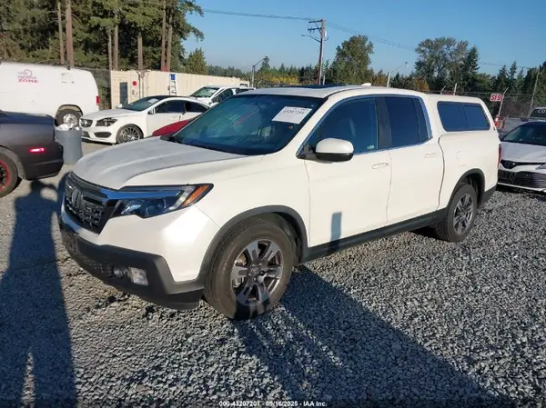 5FPYK2F53KB004437 2019 HONDA RIDGELINE - Image 2
