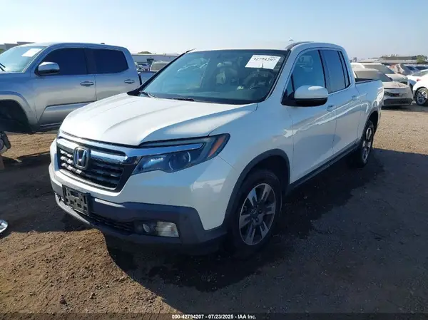 5FPYK2F54HB002043 2017 HONDA RIDGELINE - Image 2