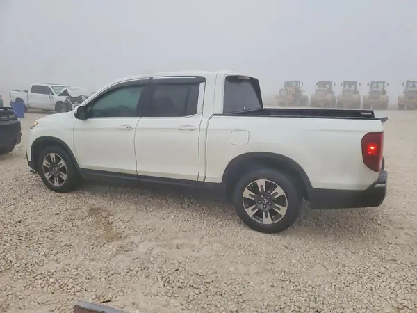 5FPYK2F55HB004612 2017 HONDA RIDGELINE - Image 2