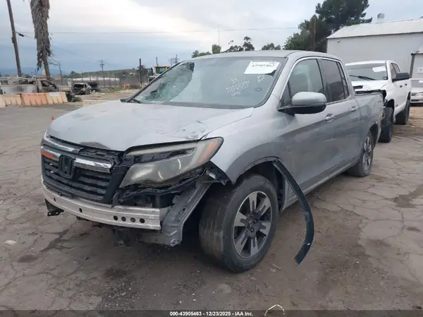 5FPYK2F55HB009552 2017 HONDA RIDGELINE - Image 2