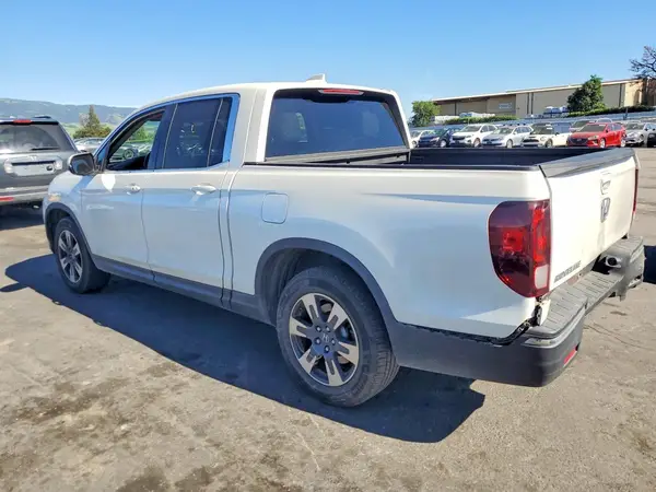 5FPYK2F56JB001580 2018 HONDA RIDGELINE - Image 2