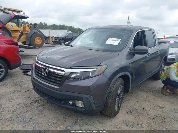 5FPYK2F56KB000057 2019 HONDA RIDGELINE - Image 2