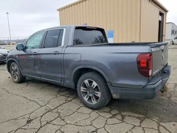 5FPYK2F59HB011773 2017 HONDA RIDGELINE - Image 2