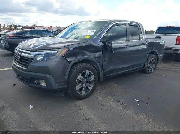 5FPYK2F59JB000746 2018 HONDA RIDGELINE - Image 2