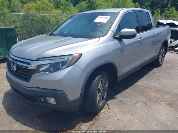 5FPYK2F5XJB001064 2018 HONDA RIDGELINE - Image 2