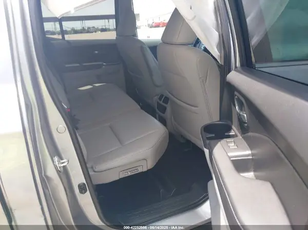 5FPYK2F5XJB001064 2018 HONDA RIDGELINE - Image 8