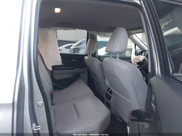 5FPYK2F60HB007653 2017 HONDA RIDGELINE - Image 8