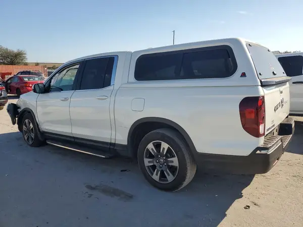 5FPYK2F60HB007748 2017 HONDA RIDGELINE - Image 2