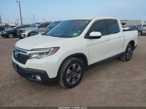 5FPYK2F60HB011606 2017 HONDA RIDGELINE - Image 2
