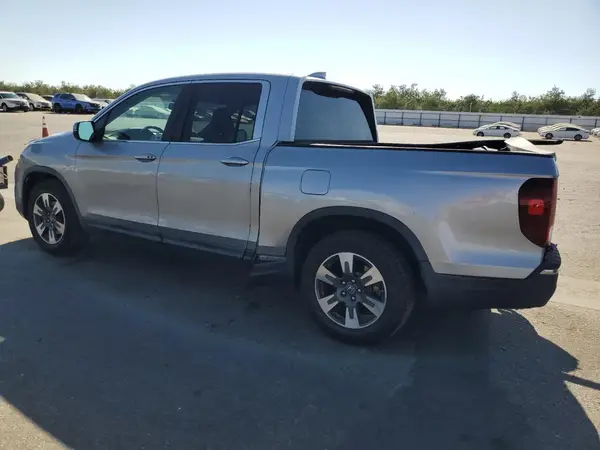 5FPYK2F61HB001229 2017 HONDA RIDGELINE - Image 2