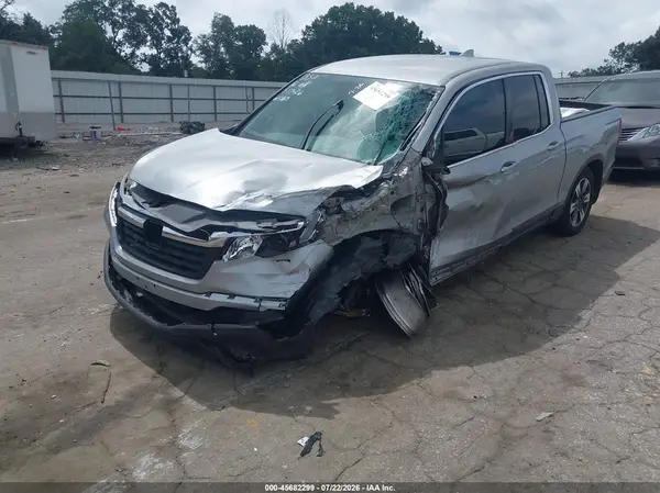 5FPYK2F61HB005863 2017 HONDA RIDGELINE - Image 2