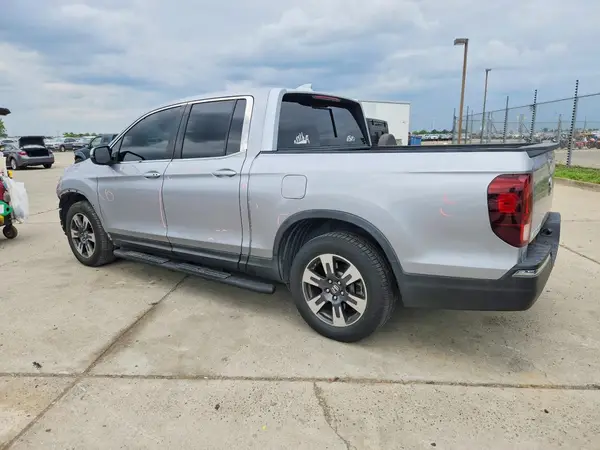 5FPYK2F61KB000072 2019 HONDA RIDGELINE - Image 2