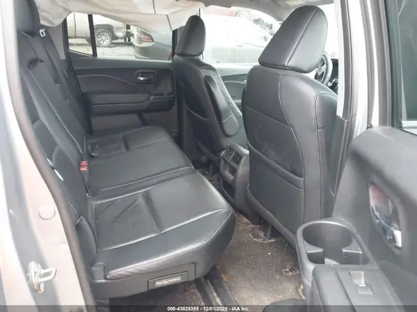5FPYK2F63HB004357 2017 HONDA RIDGELINE - Image 8