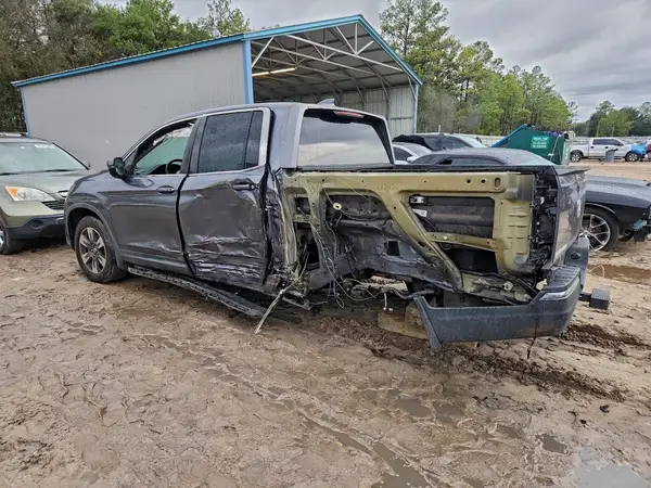 5FPYK2F63HB006772 2017 HONDA RIDGELINE - Image 2