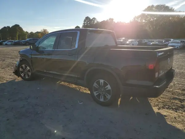 5FPYK2F63HB008196 2017 HONDA RIDGELINE - Image 2