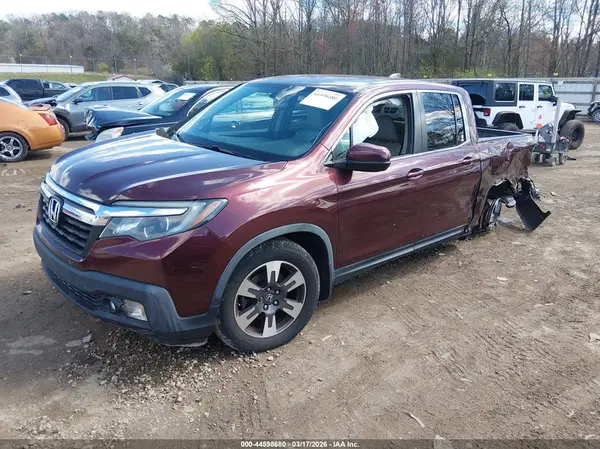 5FPYK2F64HB011303 2017 HONDA RIDGELINE - Image 2