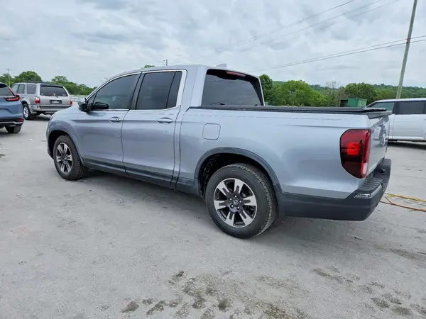 5FPYK2F64JB002946 2018 HONDA RIDGELINE - Image 2