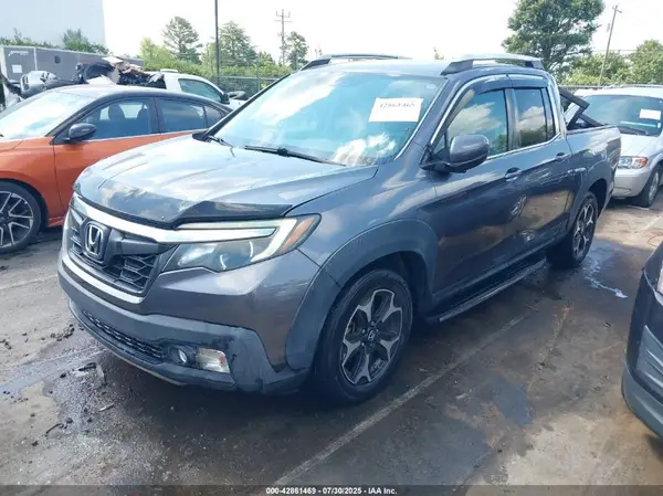 5FPYK2F66HB001209 2017 HONDA RIDGELINE - Image 2