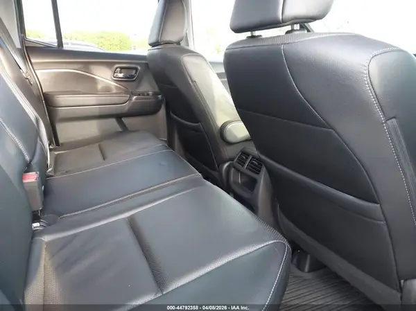 5FPYK2F66HB002120 2017 HONDA RIDGELINE - Image 8