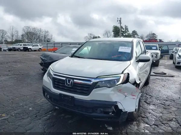 5FPYK2F66JB000180 2018 HONDA RIDGELINE - Image 2