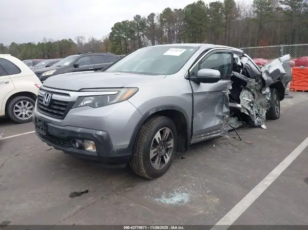 5FPYK2F66JB002267 2018 HONDA RIDGELINE - Image 2