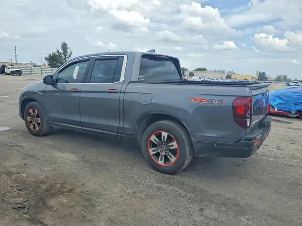 5FPYK2F66JB002673 2018 HONDA RIDGELINE - Image 2