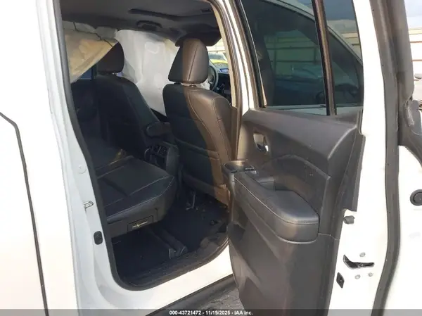 5FPYK2F66KB001041 2019 HONDA RIDGELINE - Image 8