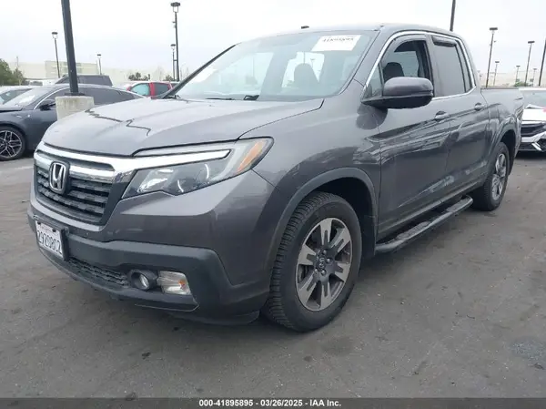 5FPYK2F67HB002854 2017 HONDA RIDGELINE - Image 2